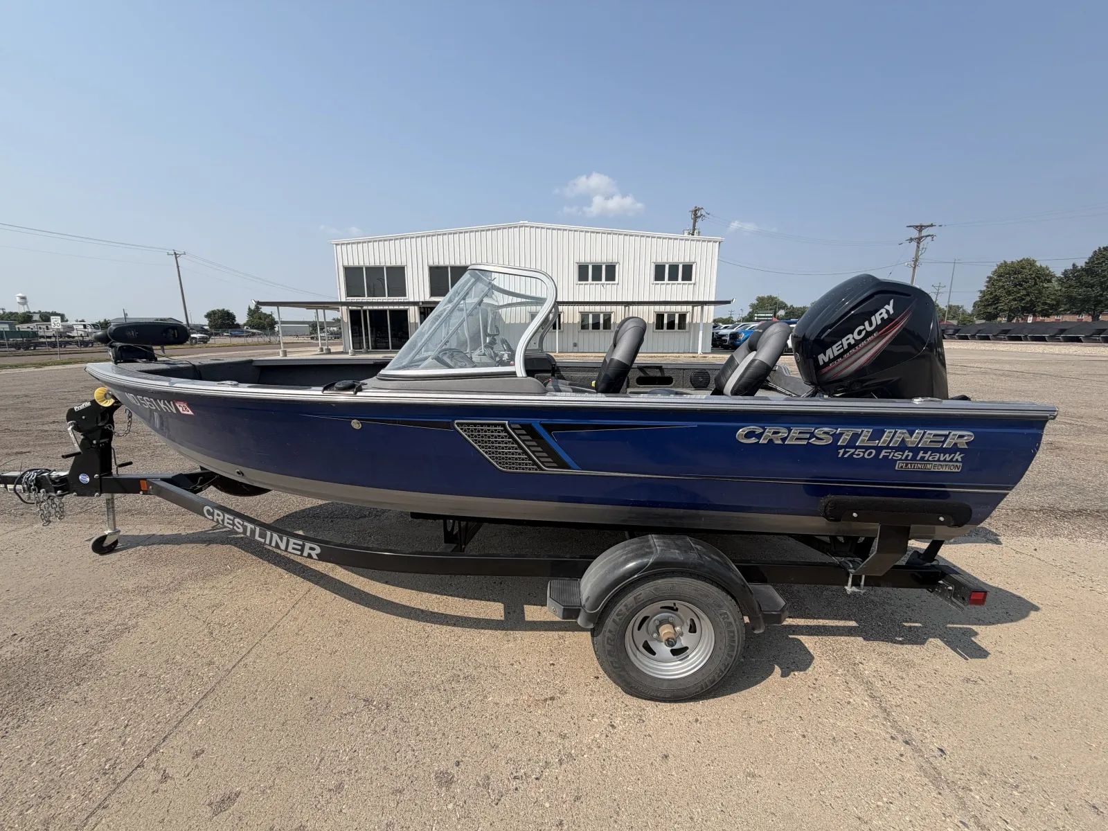 2018 Crestliner 1750 FISHHAWK 90HP in fargo ND