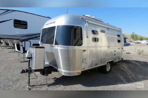 2017 Airstream FLYING CLOUD 19 in draper UT