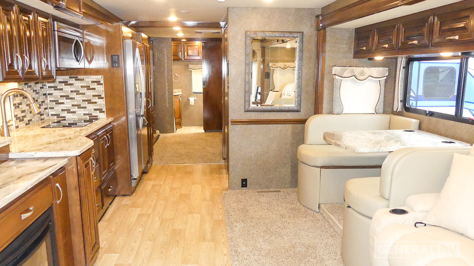 2018 Thor Motor Coach CHALLENGER 37FH in winter garden FL