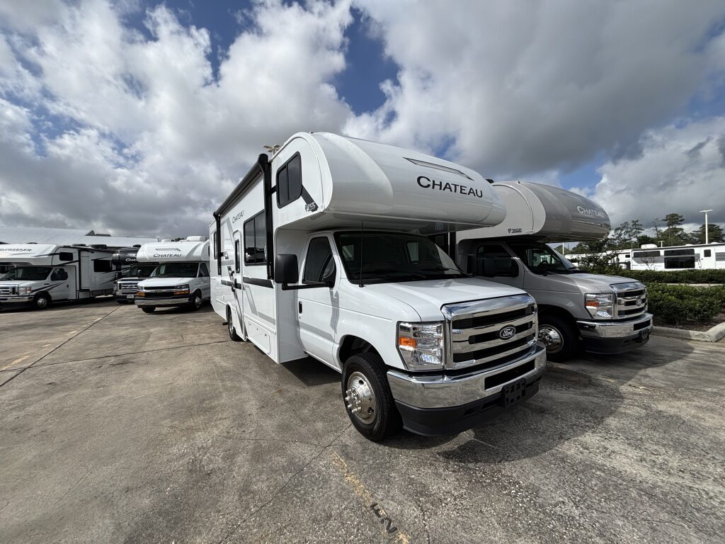 2026 Thor Motor Coach Chateau 28G in spring TX