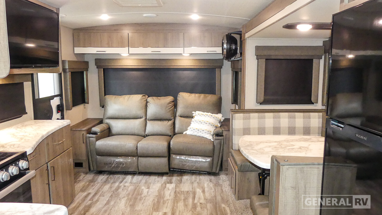 2022 Grand Design IMAGINE 2500RL in winter garden FL