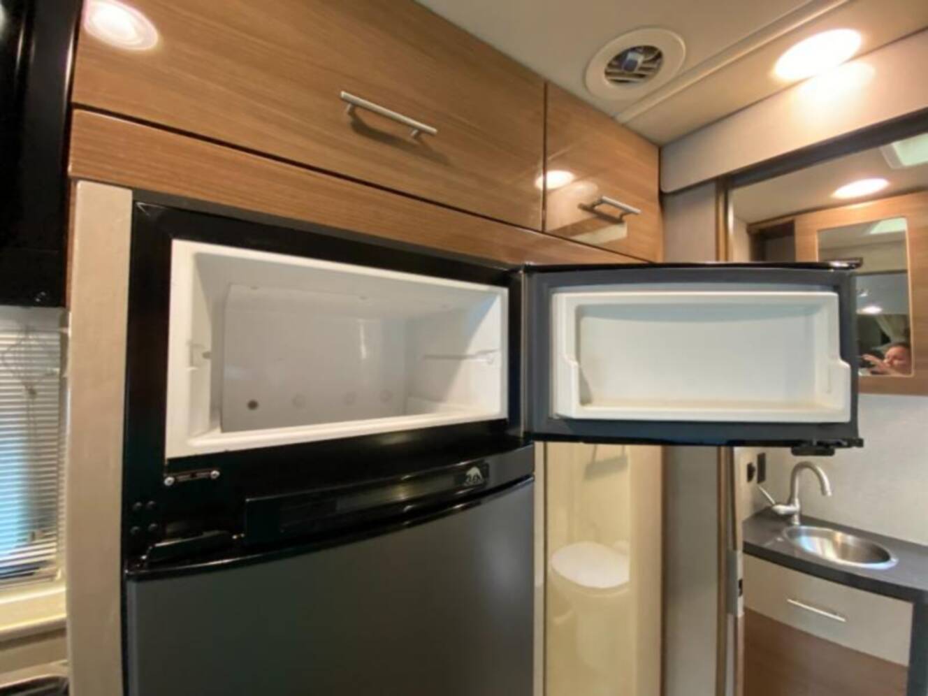 A photo of this 2015 Itasca Navion 24M