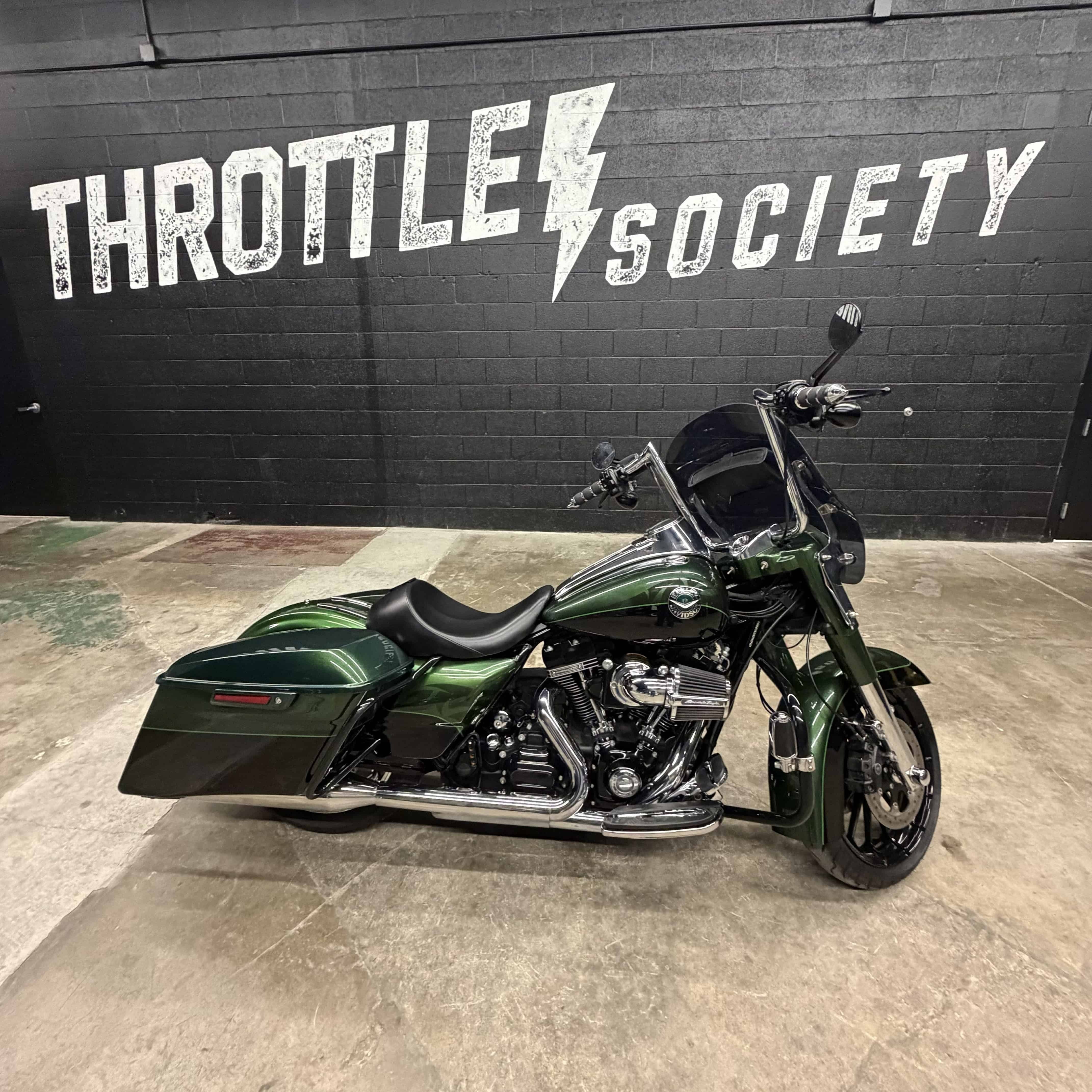 2014 Harley-Davidson Screamin' Eagle Road King CVO CVO in Fremont, OH