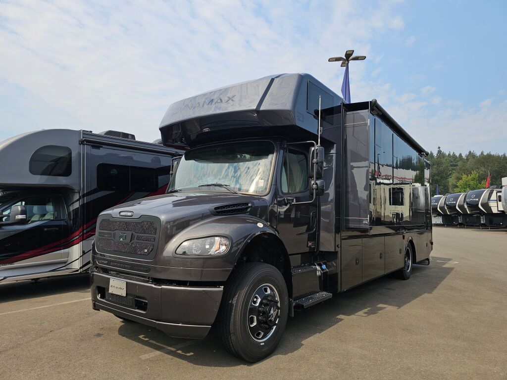 2027 Dynamax Europa 32KD in sumner WA