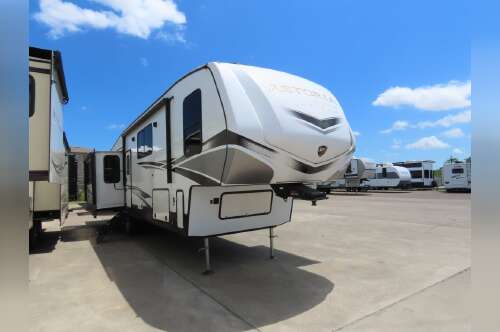 2022 Dutchmen ASTORIA 3553MBP in texas city TX