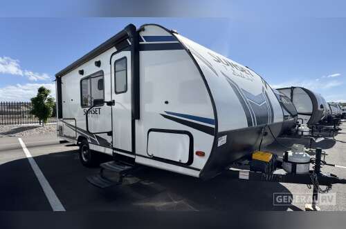 2021 Crossroads Rv Sunset Trail Super Lite 186BH in south weber UT