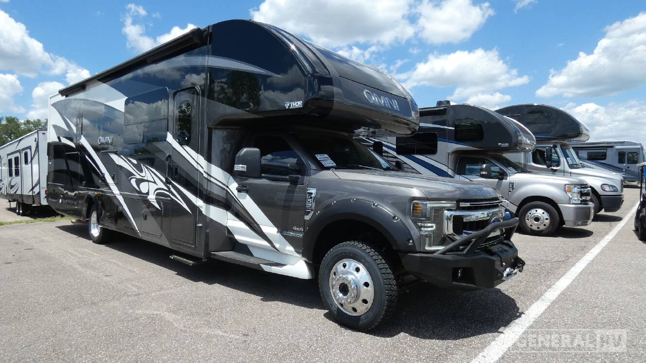 A photo of this 2021 Thor Motor Coach OMNI SV34