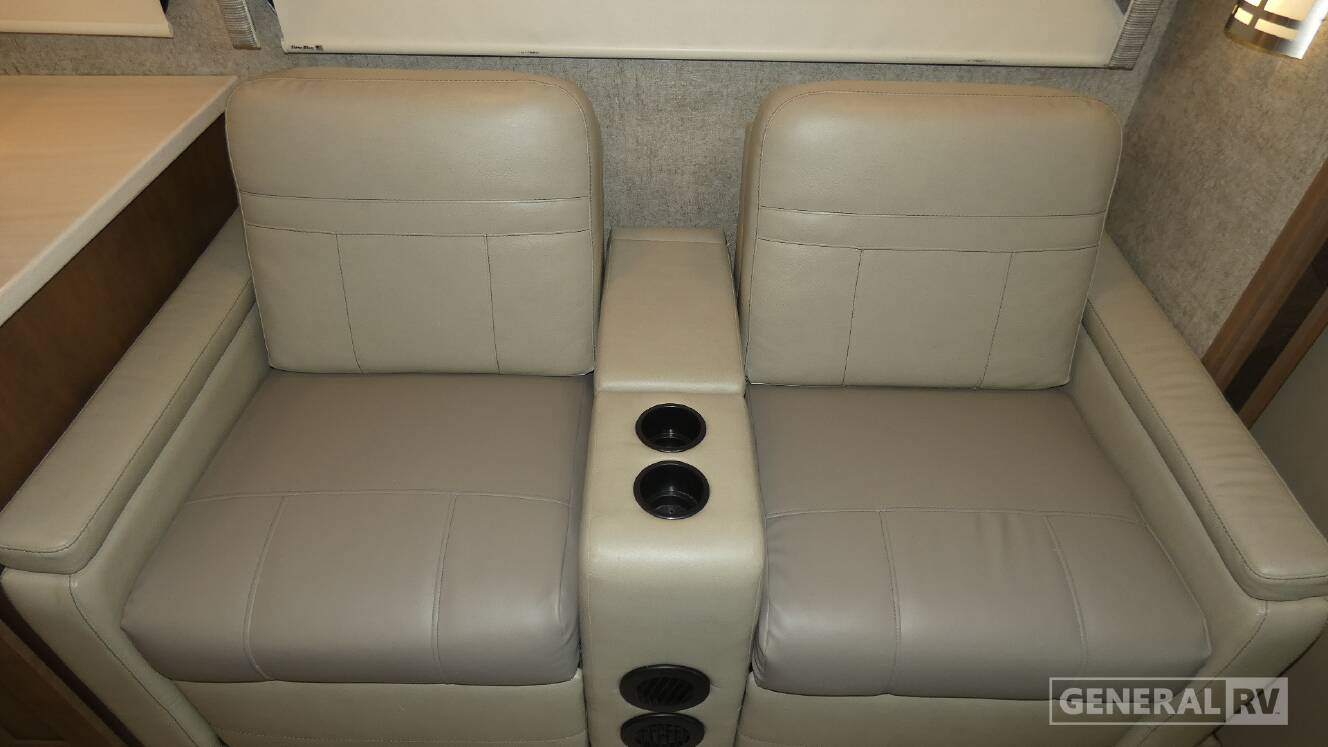 A photo of this 2021 Thor Motor Coach OMNI SV34