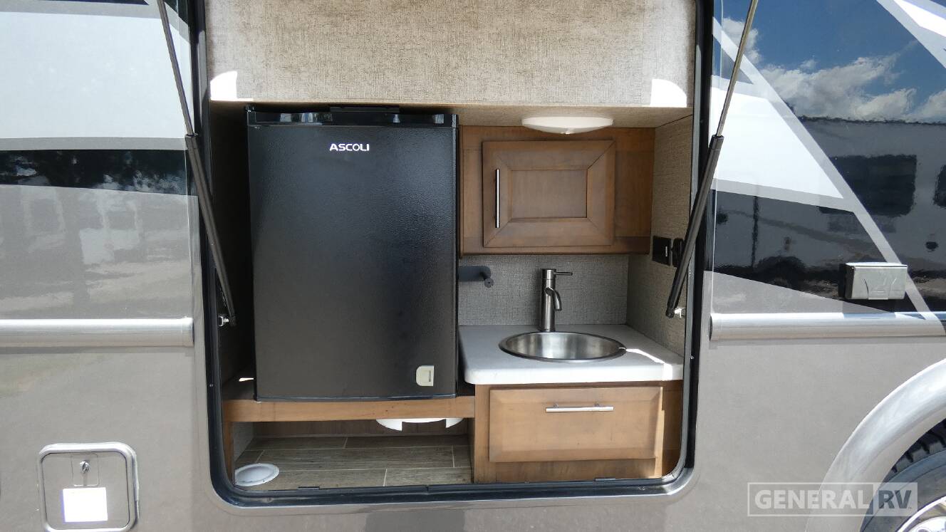 A photo of this 2021 Thor Motor Coach OMNI SV34