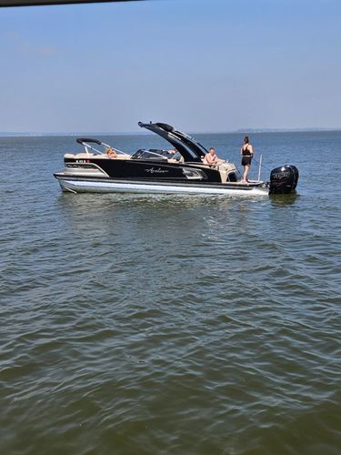 2021 Avalon Excalibur Twin 400R in milton WI