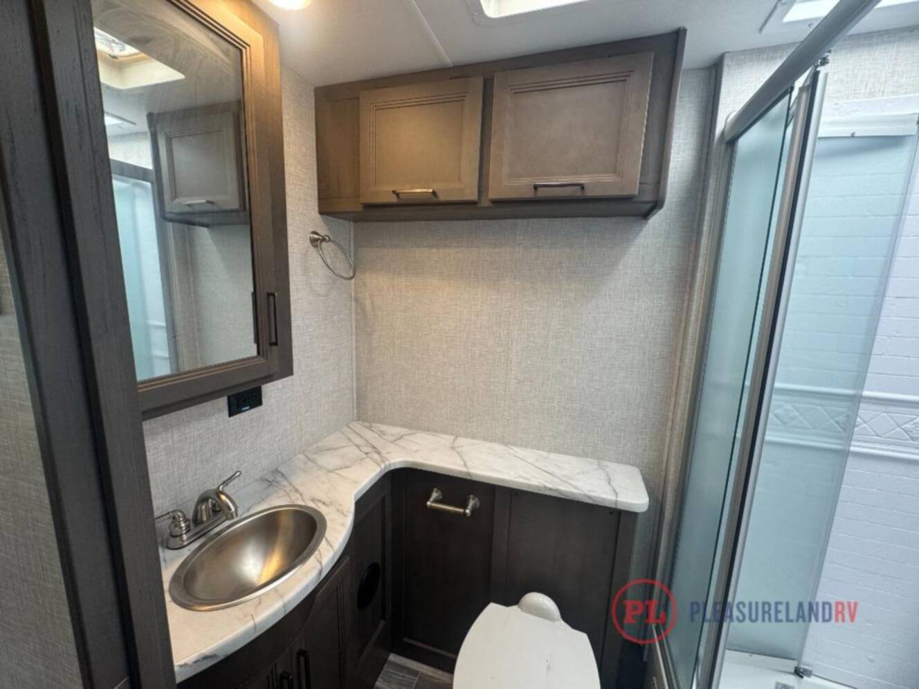 A photo of this 2023 Thor Motor Coach Hurricane 34J