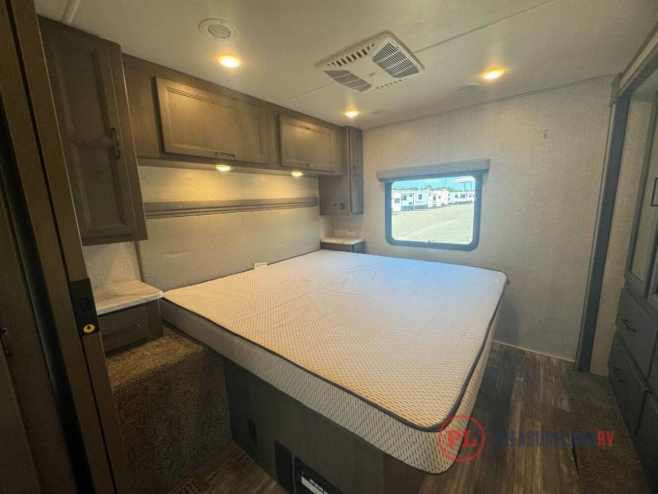 A photo of this 2023 Thor Motor Coach Hurricane 34J