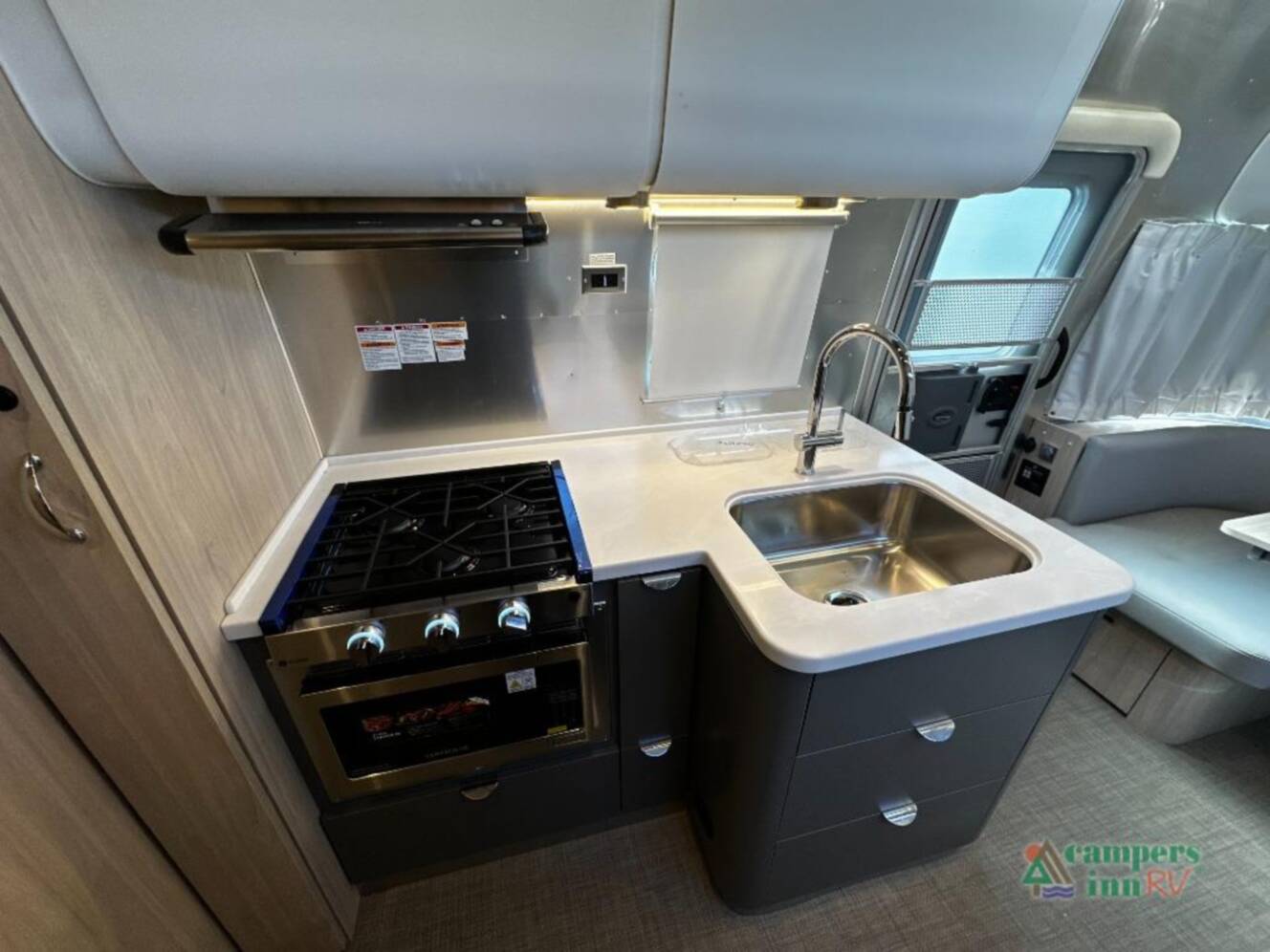 A photo of this 2027 Airstream Globetrotter 25FBT