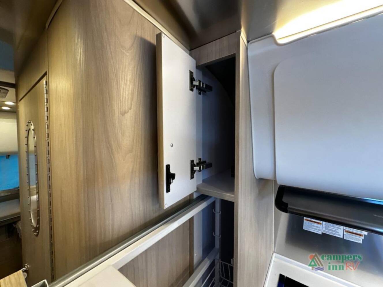 A photo of this 2027 Airstream Globetrotter 25FBT
