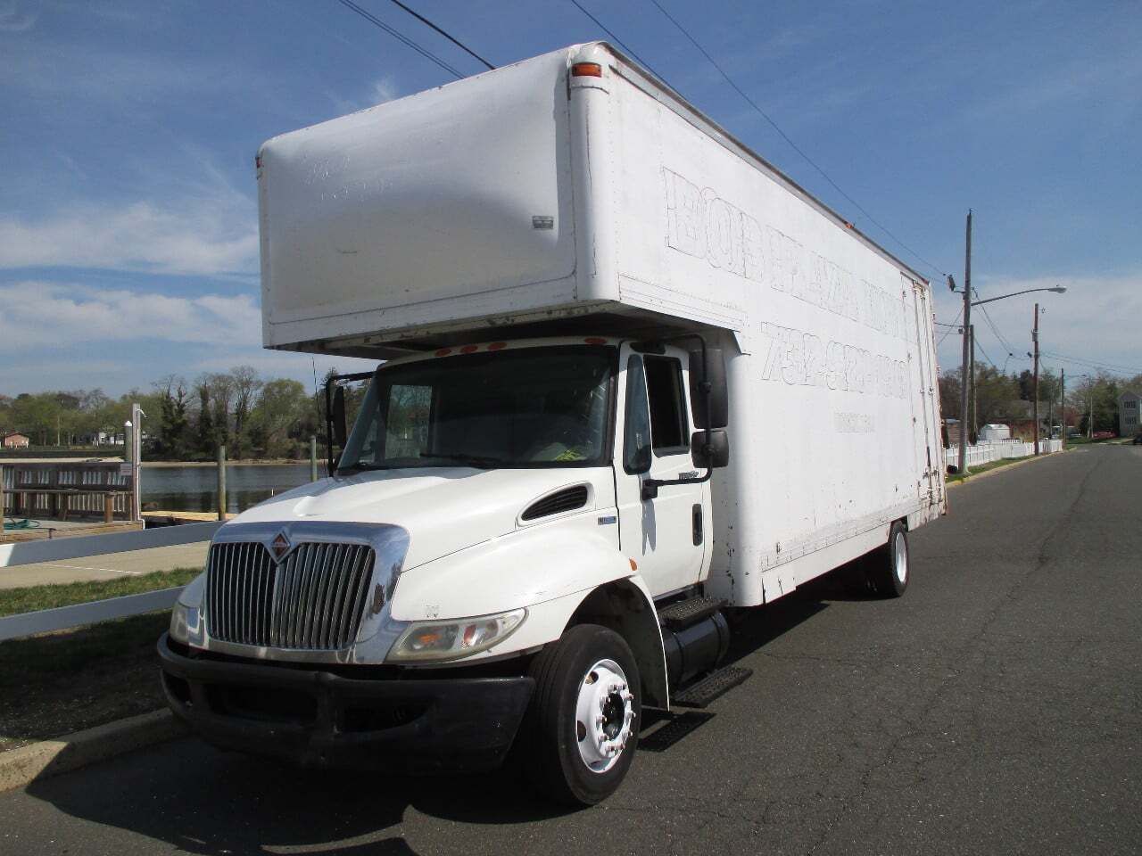 2008 INTERNATIONAL 4300 in Neptune, NJ