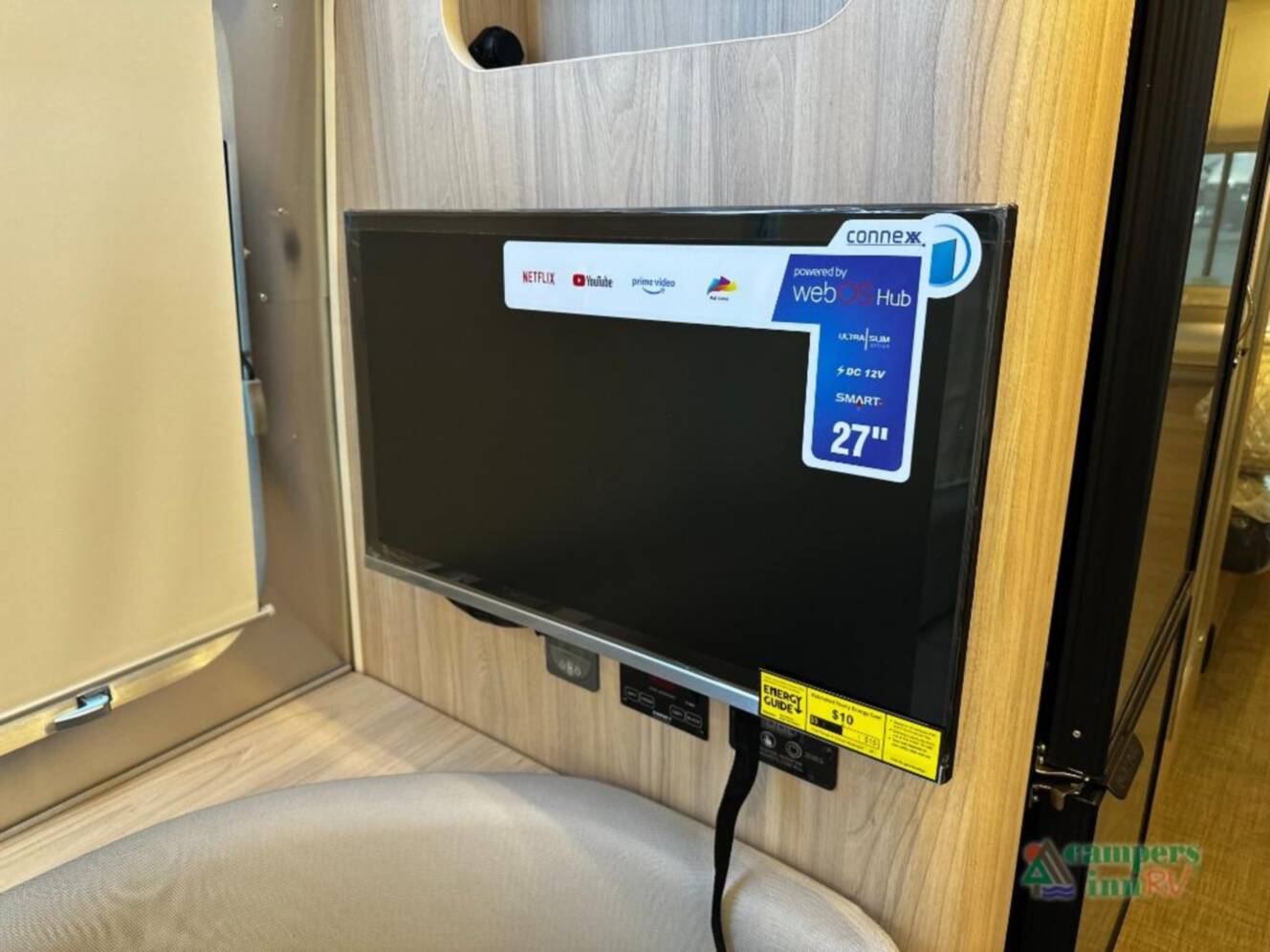 A photo of this 2027 Airstream Globetrotter 25FBT