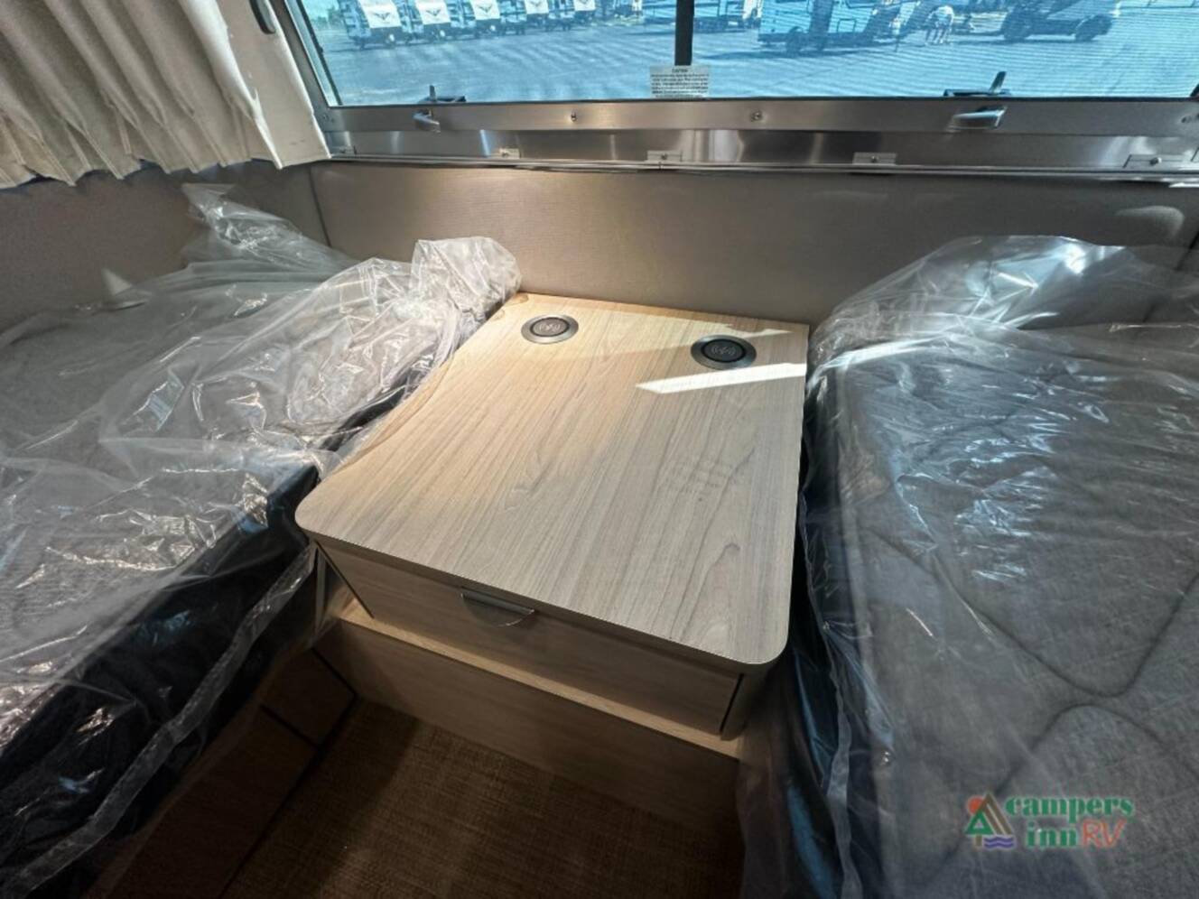 A photo of this 2027 Airstream Globetrotter 25FBT