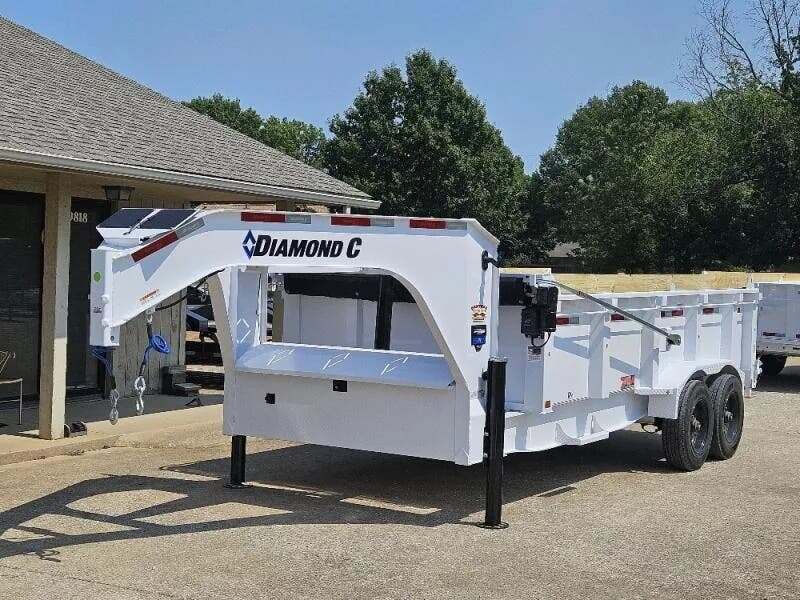 2025 Diamond C Diamond C LPT210 LOW PROFILE TELESCOPIC (05281) 22 in Broken Arrow, OK