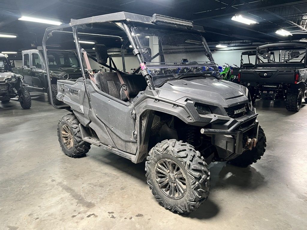 2016 Honda® Pioneer 1000-5 Deluxe in beaumont TX