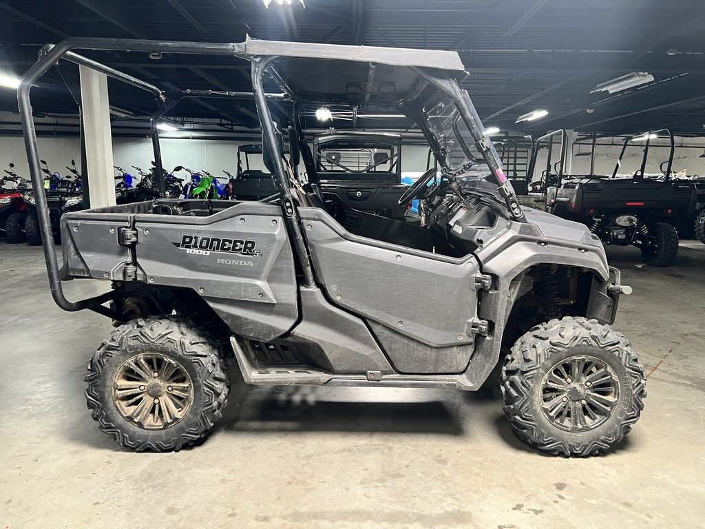 2016 Honda® Pioneer 1000-5 Deluxe in beaumont TX