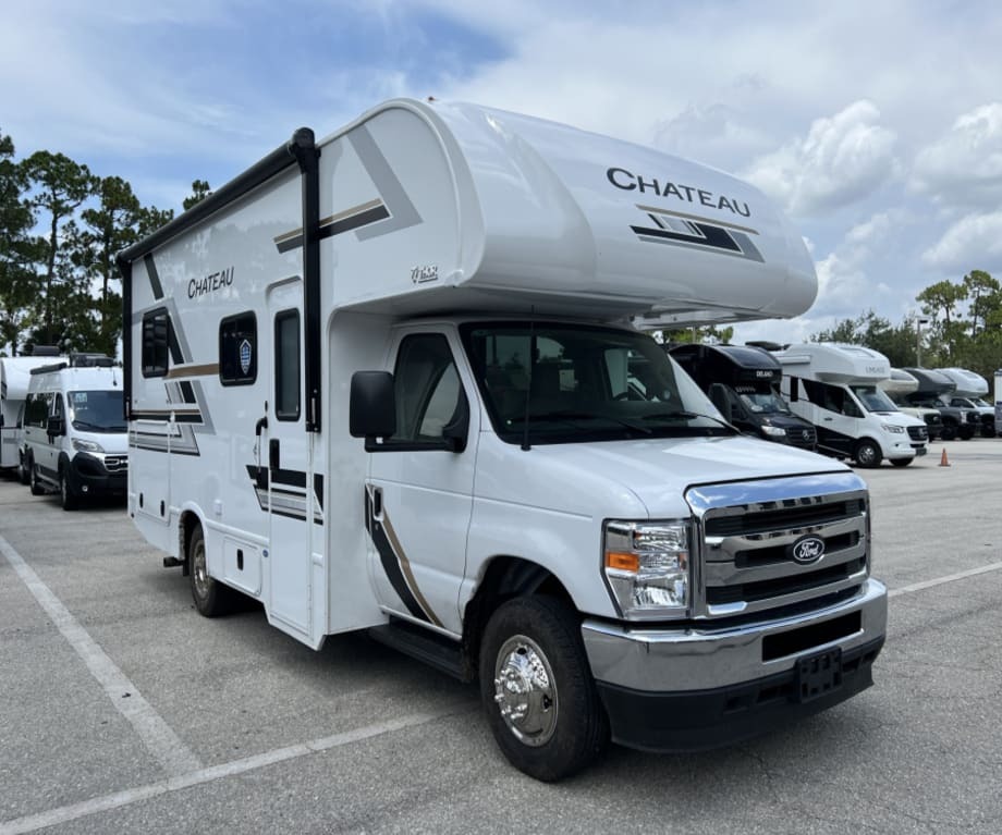 2027 Thor Motor Coach CHATEAU 21Z in fort myers FL