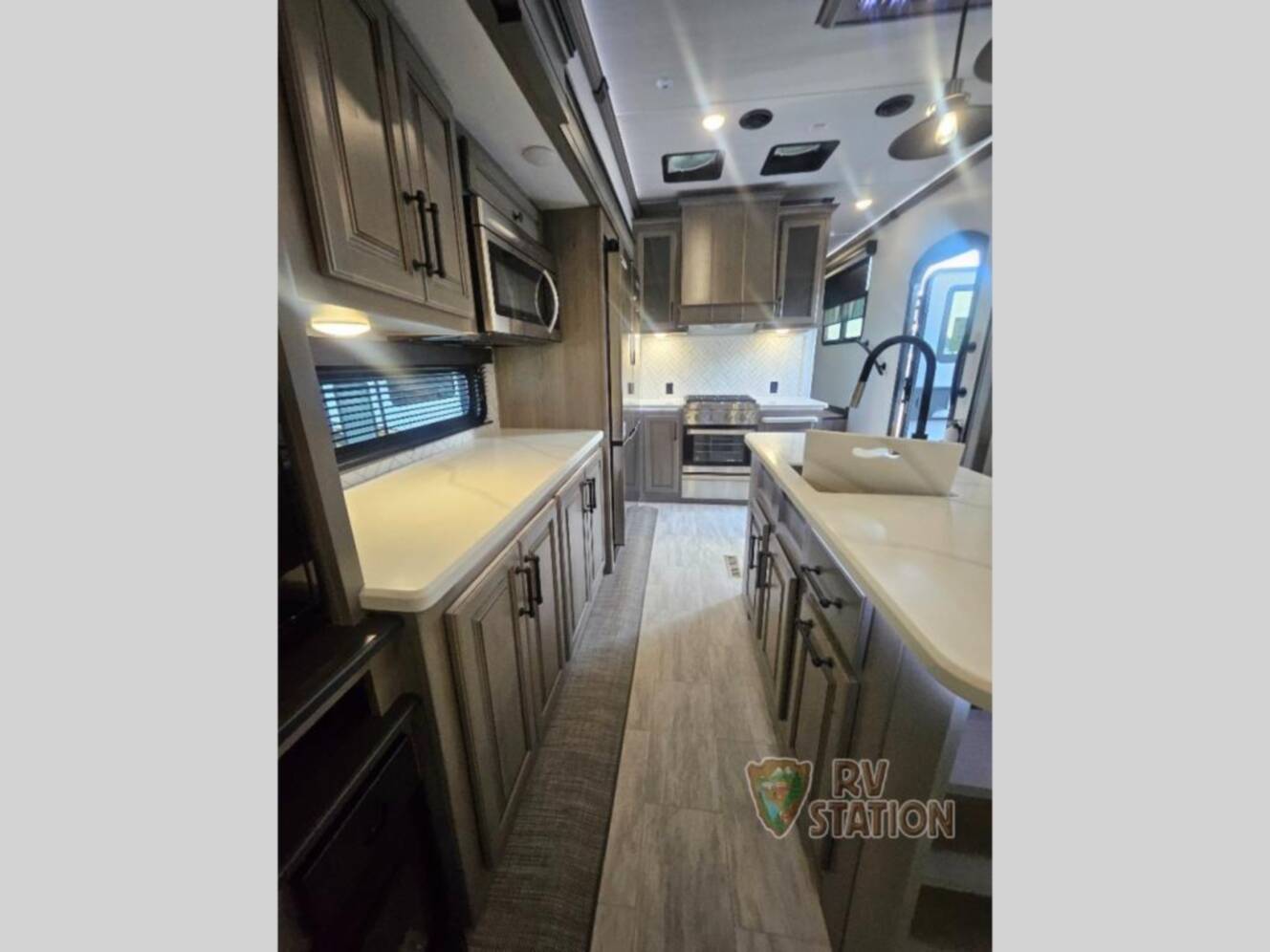A photo of this 2023 Keystone Rv Montana 3231CK