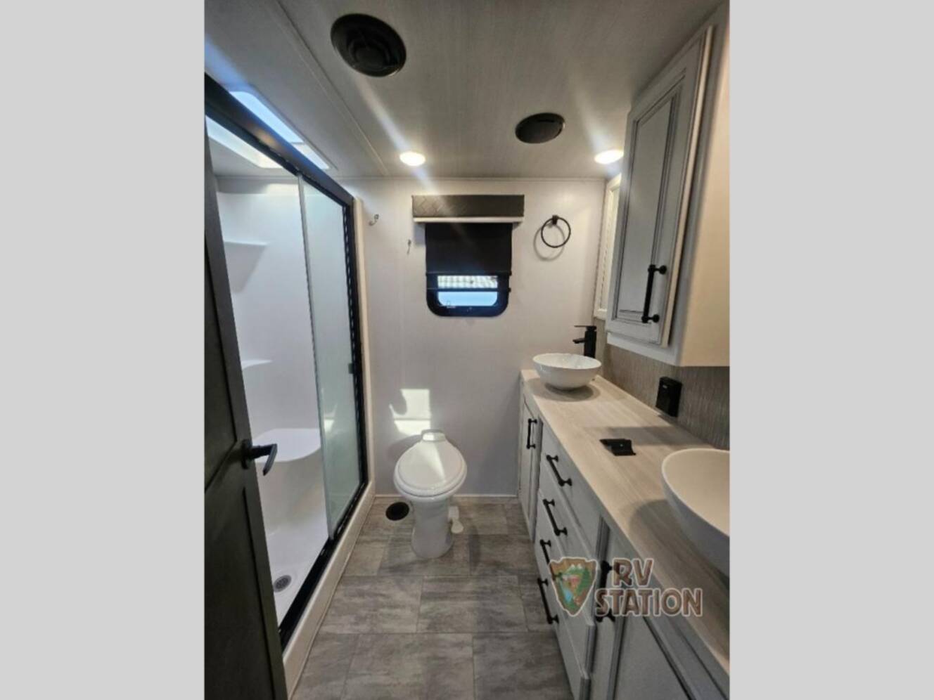 A photo of this 2023 Keystone Rv Montana 3231CK