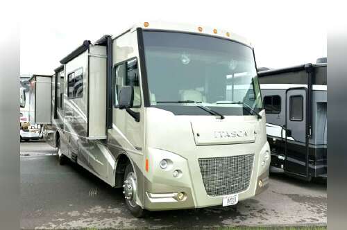 2015 Winnebago Itasca Sunstar 36Y in sheboygan WI