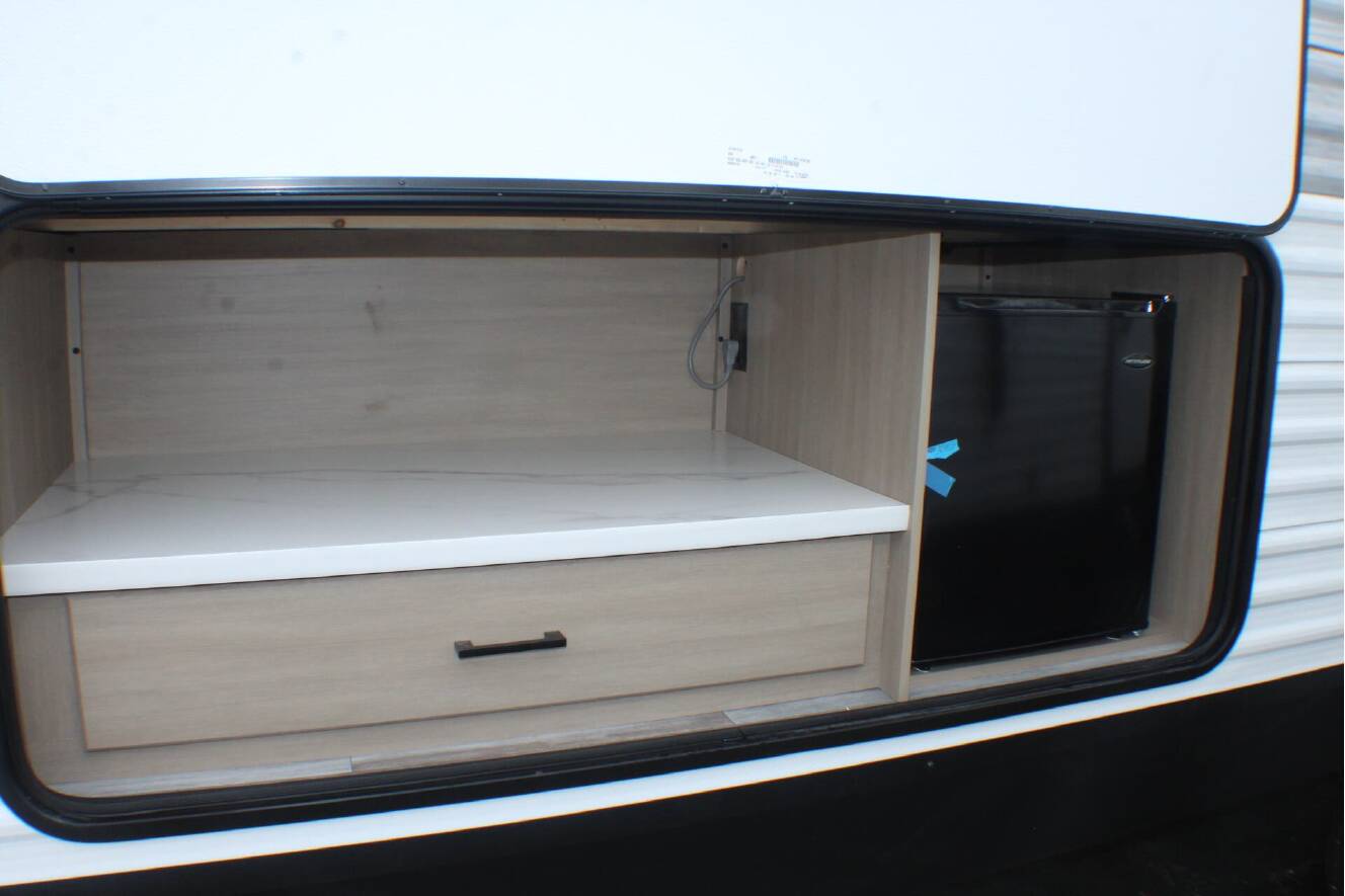 A photo of this 2026 Jayco Jay Flight SLX 261BHS