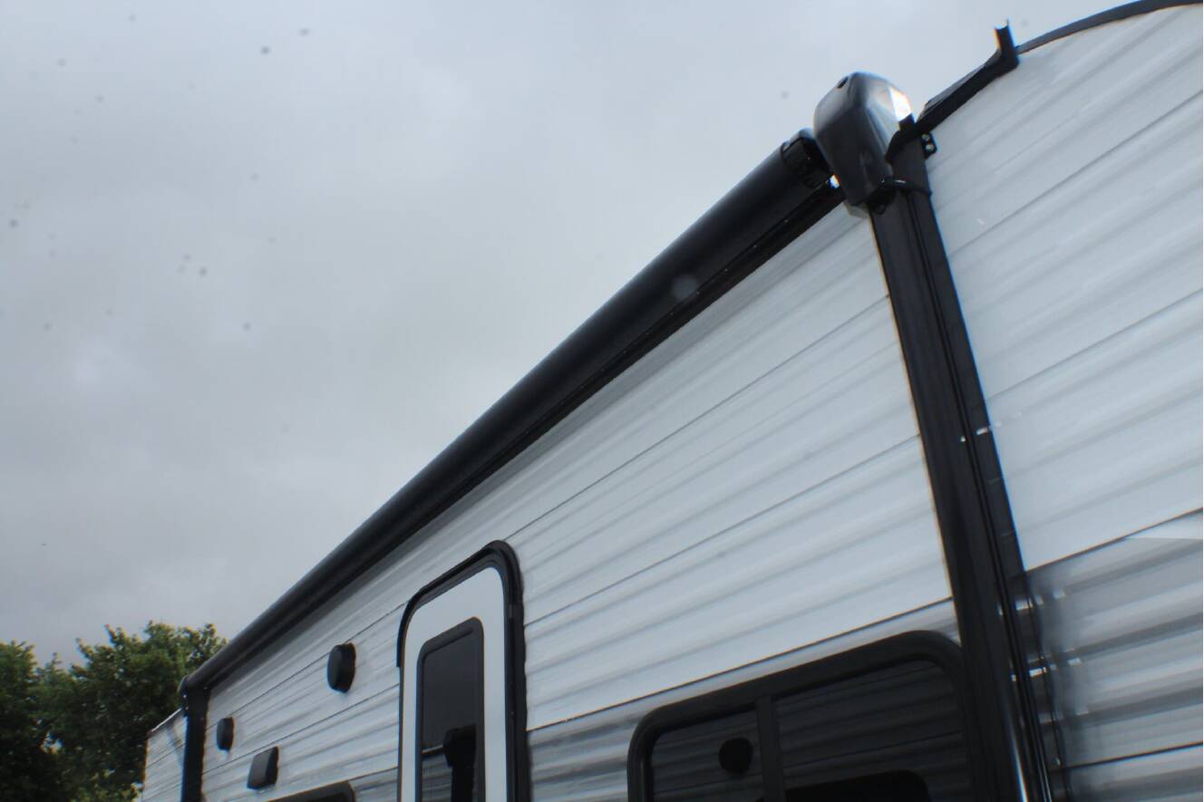 A photo of this 2026 Jayco Jay Flight SLX 261BHS