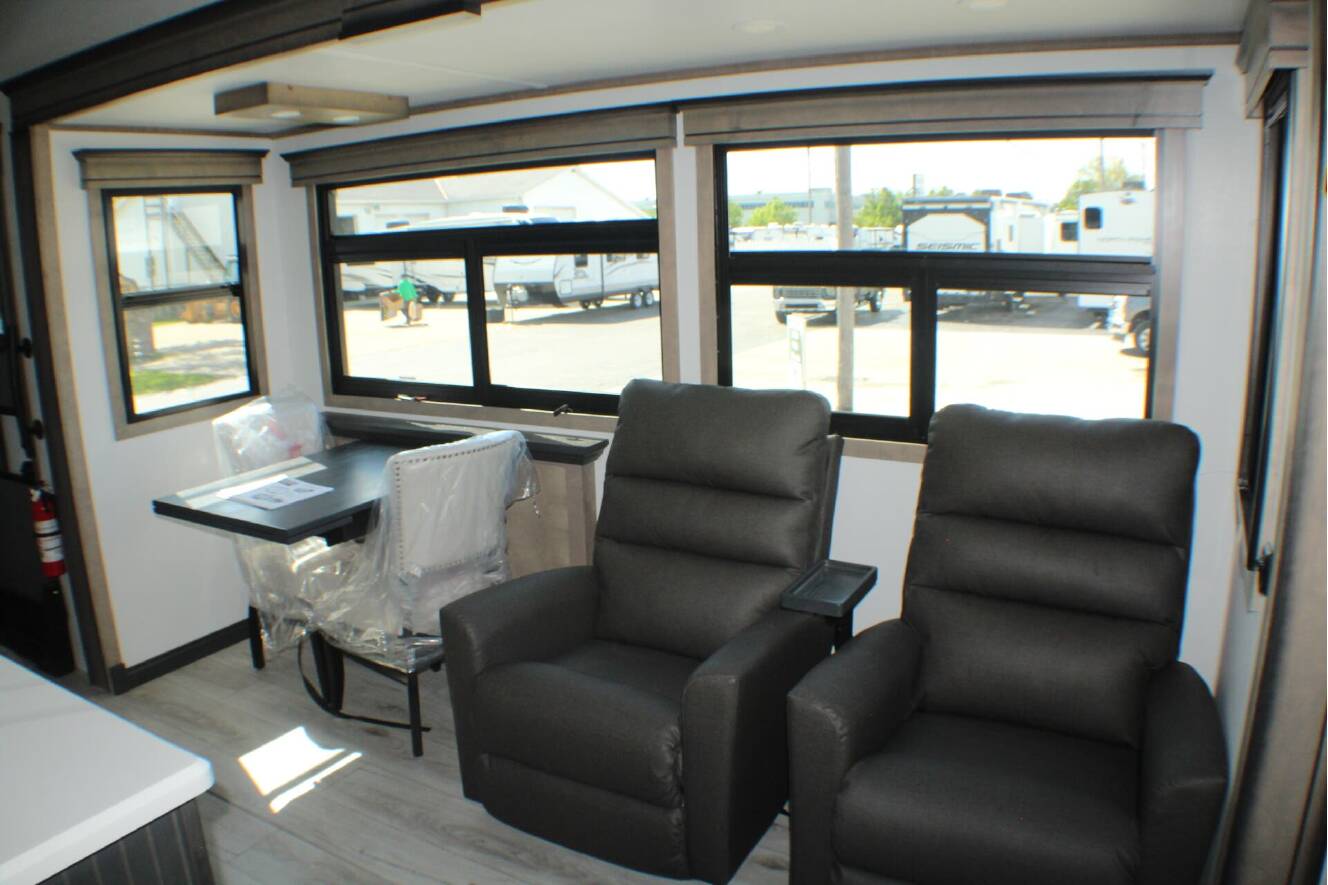 A photo of this 2025 Keystone Montana 3123RL