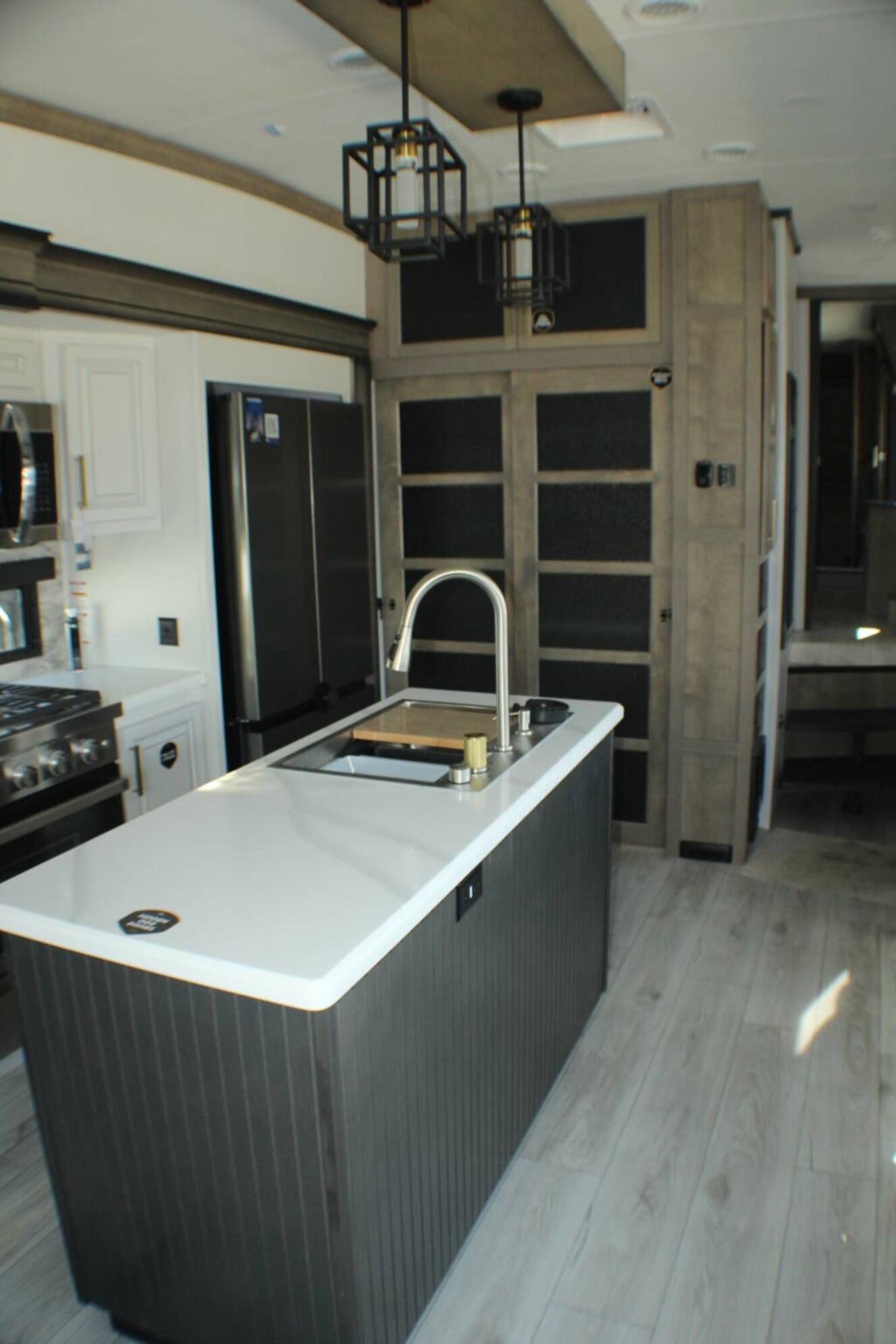 A photo of this 2025 Keystone Montana 3123RL