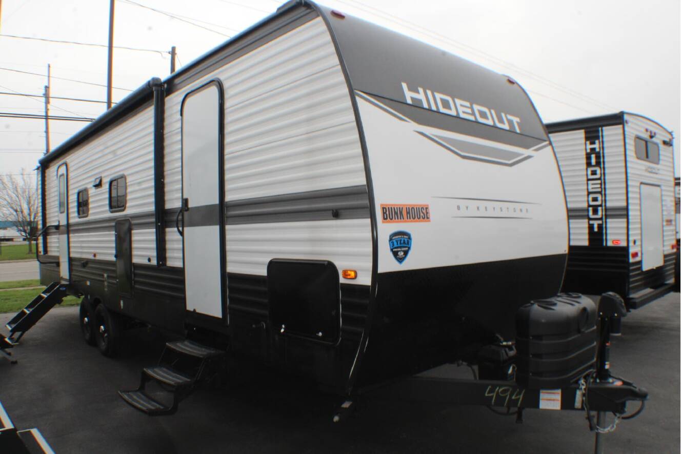 A photo of this 2025 Keystone Hideout 28BUS