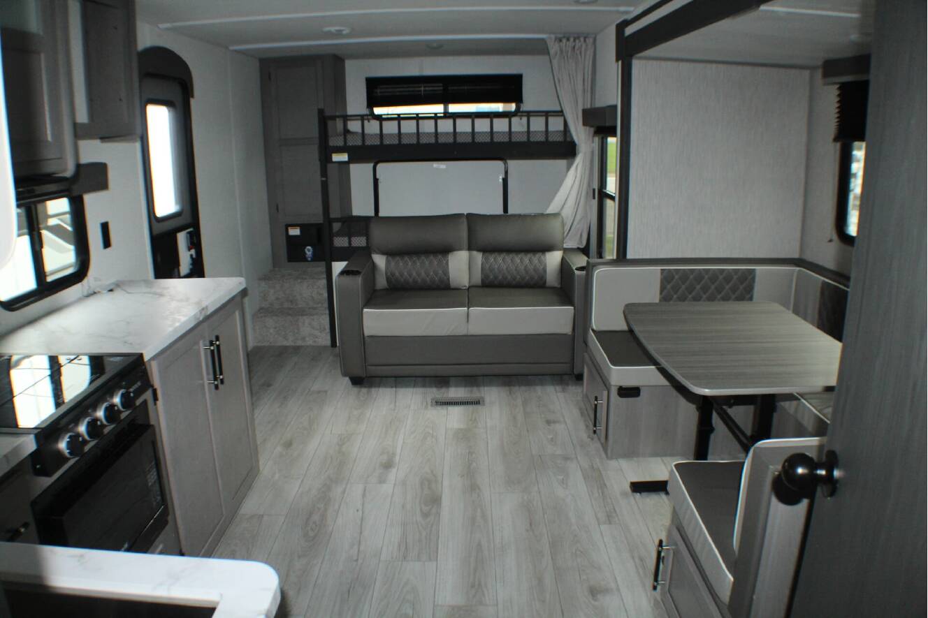 A photo of this 2025 Keystone Hideout 28BUS