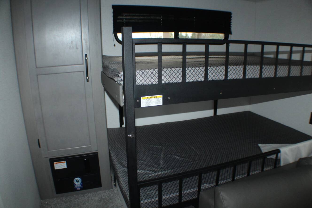 A photo of this 2025 Keystone Hideout 28BUS