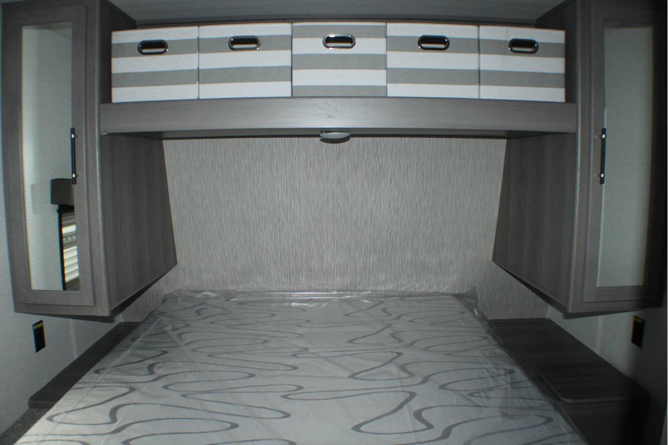 A photo of this 2025 Keystone Hideout 28BUS