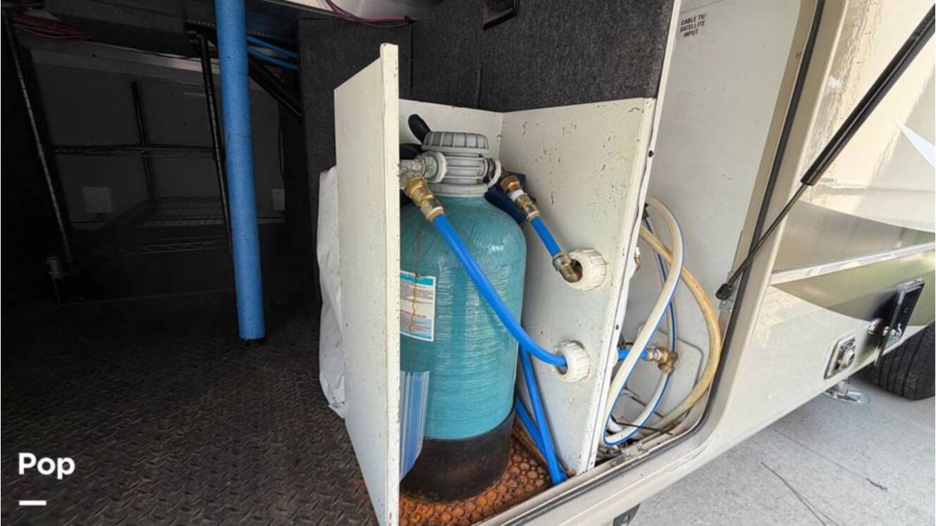 A photo of this 2020 Jayco Pinnacle 36SSWS