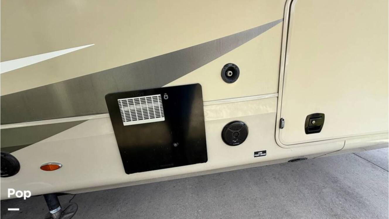 A photo of this 2020 Jayco Pinnacle 36SSWS