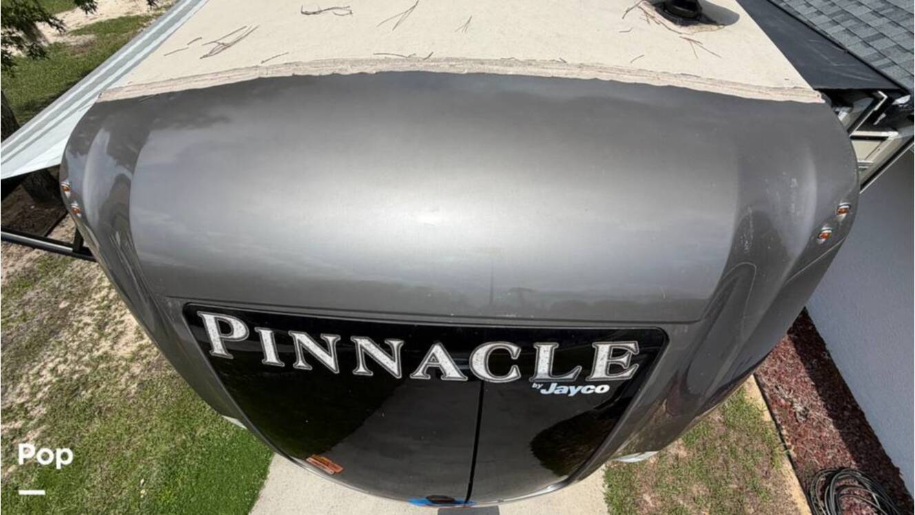 A photo of this 2020 Jayco Pinnacle 36SSWS