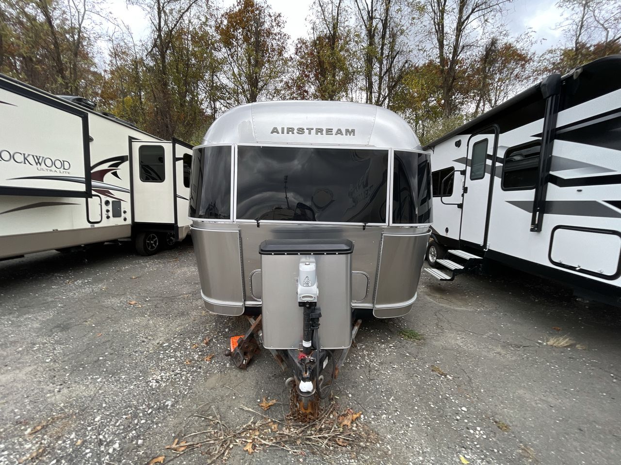 2018 Airstream International Serenity 27FB in newtown CT