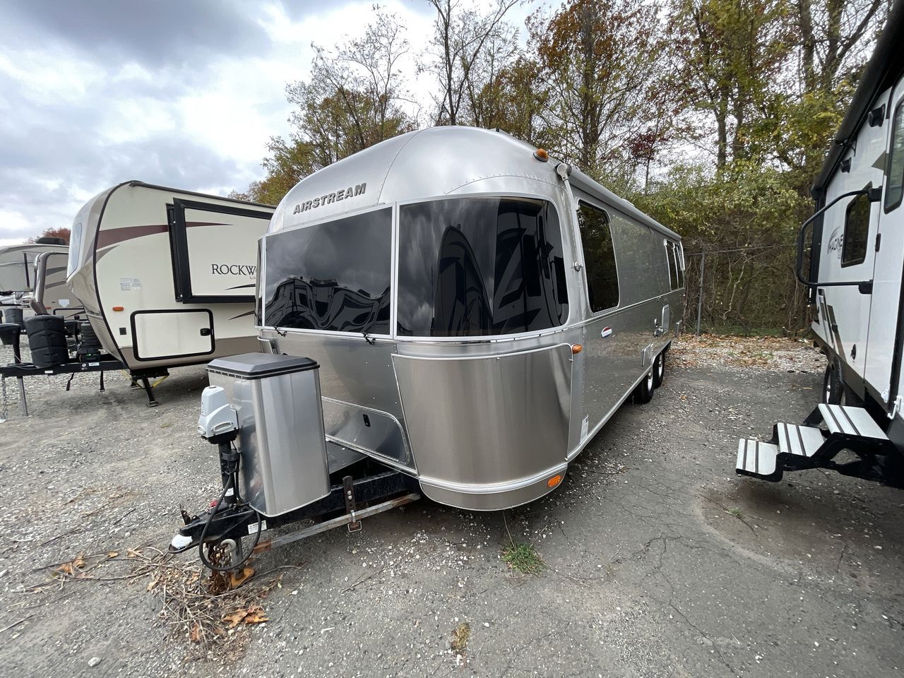 2018 Airstream International Serenity 27FB in newtown CT