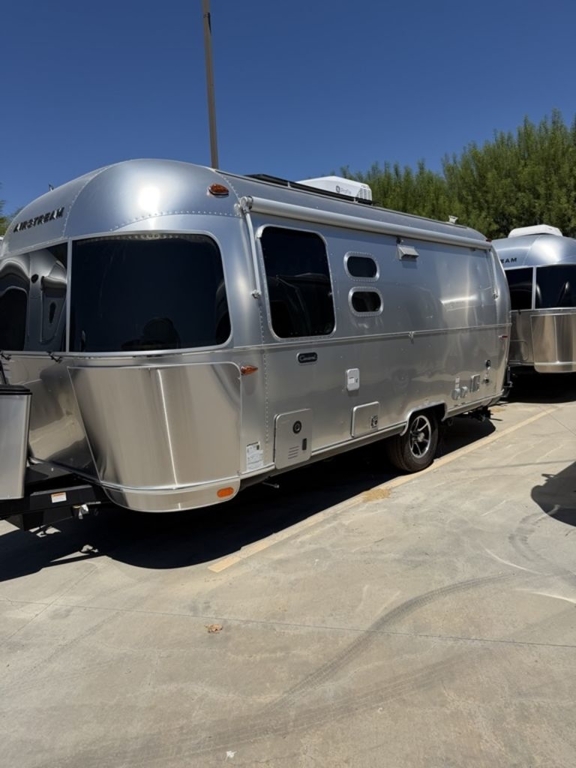 2026 Airstream Caravel 22FB in los banos