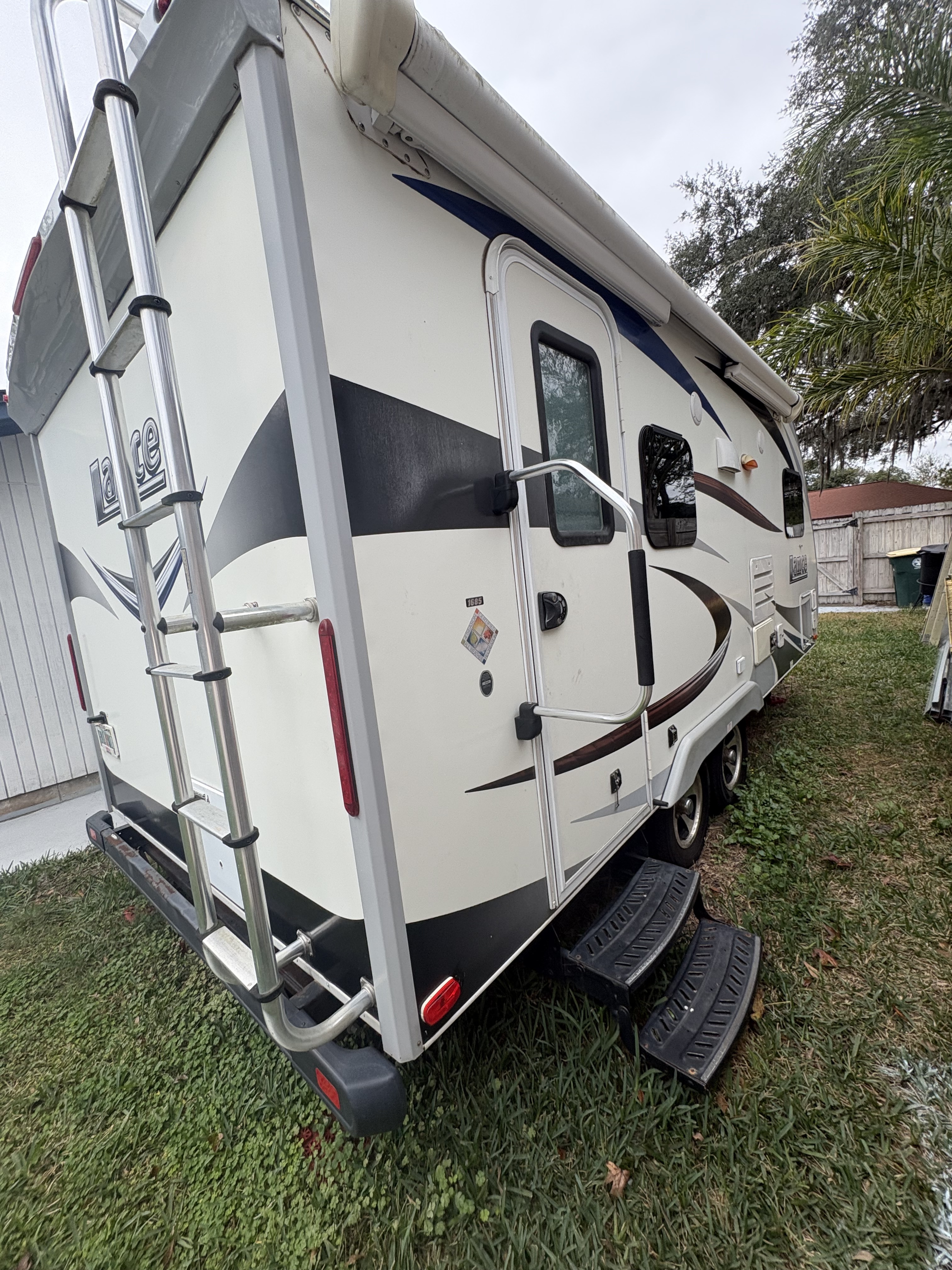 2017 Lance 1685 TRAVEL TRAILER in jacksonville FL
