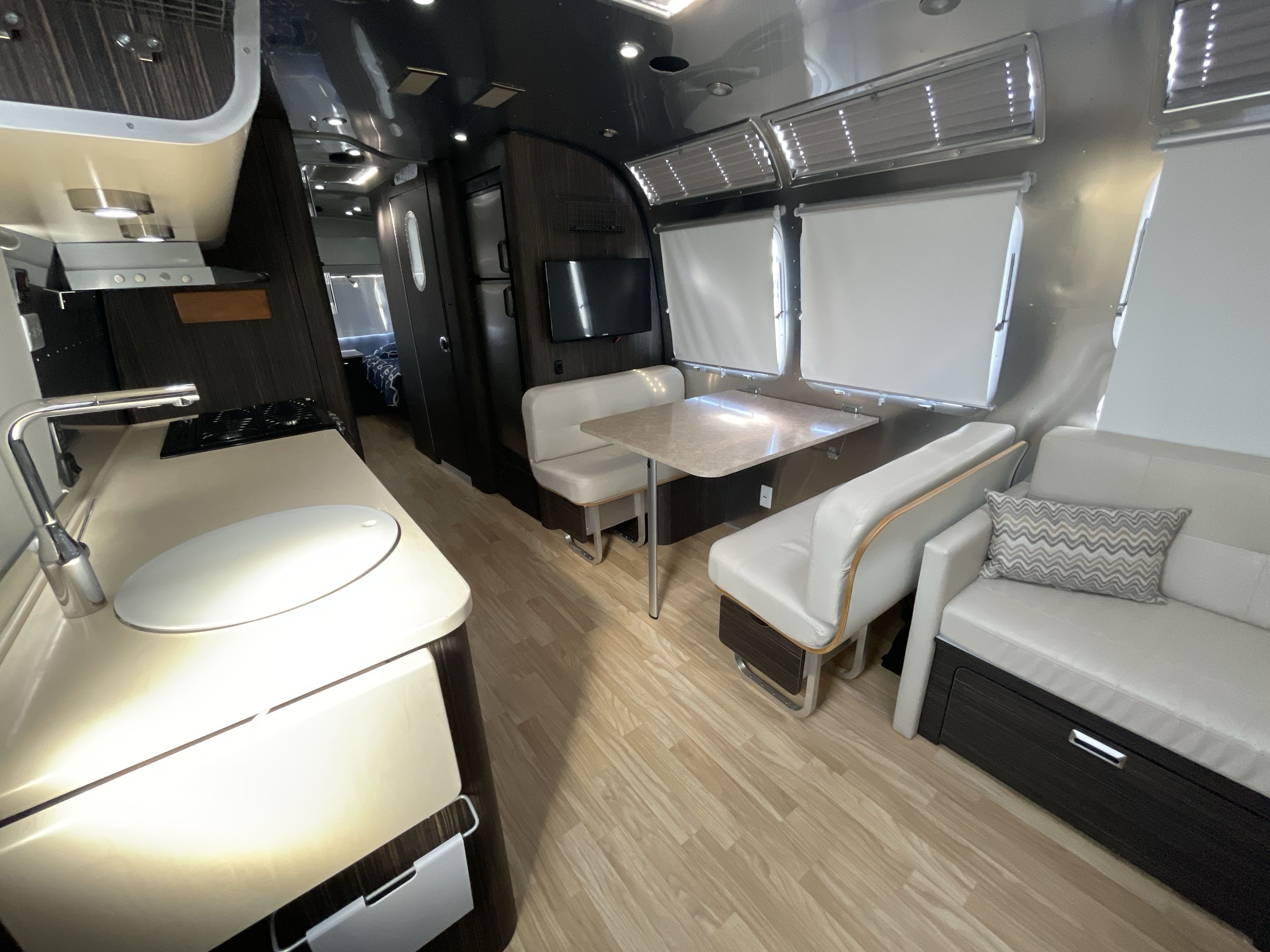 2018 Airstream INTERNATIONAL SIGNATURE 30RB TWIN in st. george UT