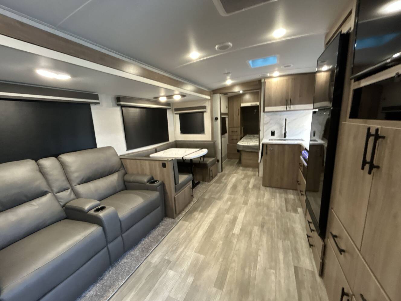 A photo of this 2023 Grand Design IMAGINE 2800BH