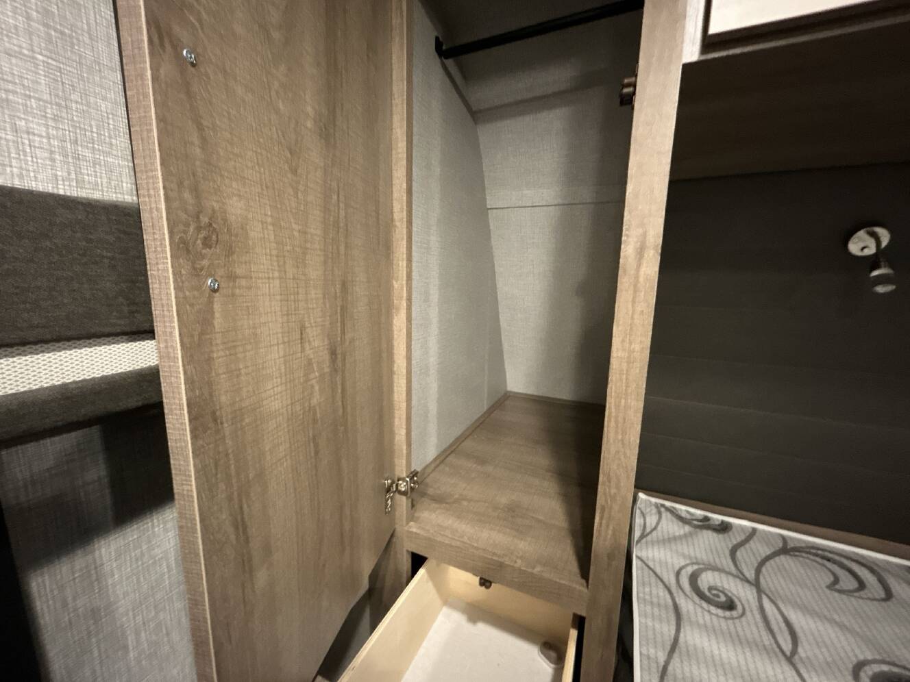 A photo of this 2023 Grand Design IMAGINE 2800BH