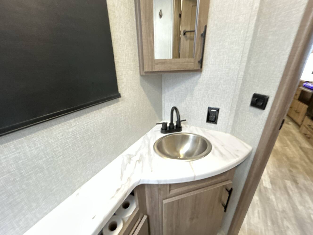 A photo of this 2023 Grand Design IMAGINE 2800BH