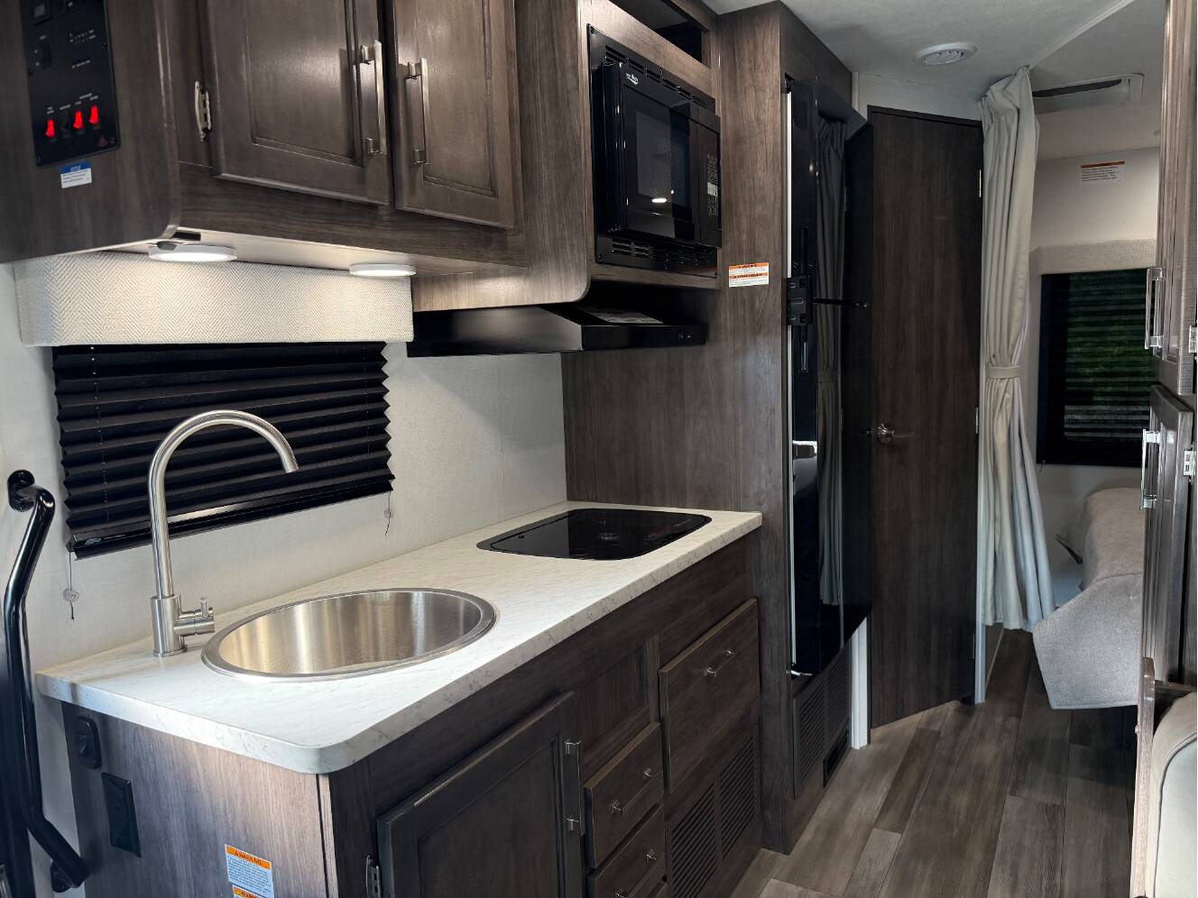 A photo of this 2026 Jayco REDHAWK SE 22CF