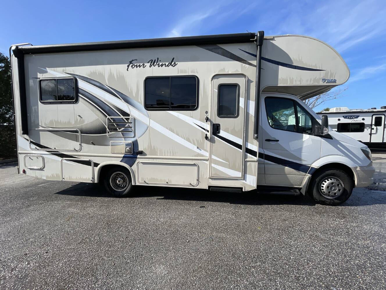 A photo of this 2018 Thor FOUR WINDS 24WS