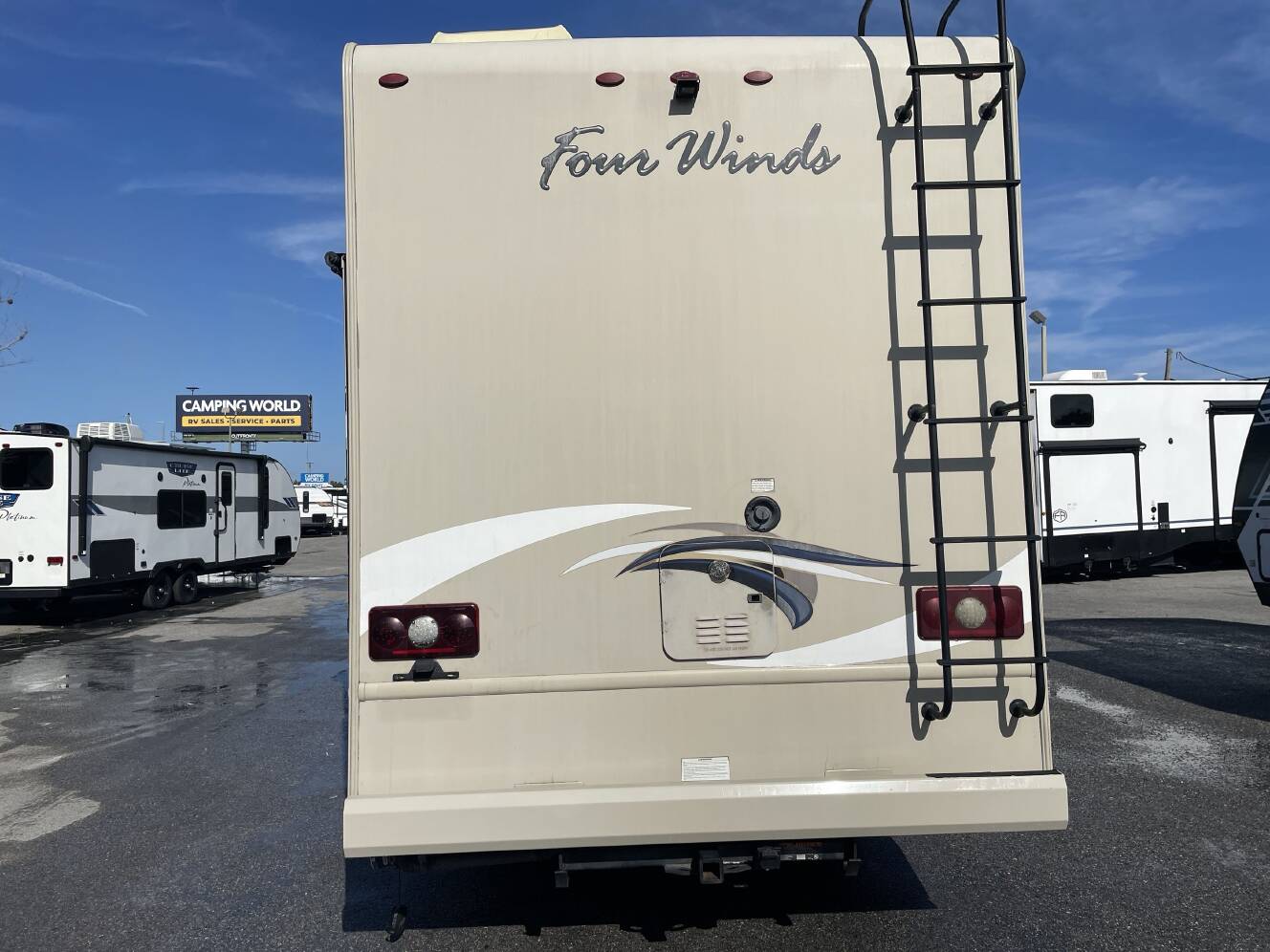 A photo of this 2018 Thor FOUR WINDS 24WS